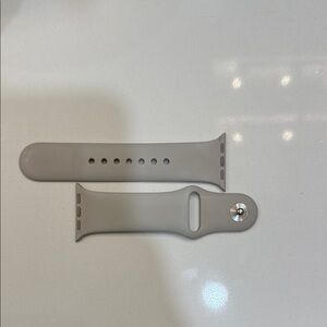 Apple Taupe Sport Band 40mm